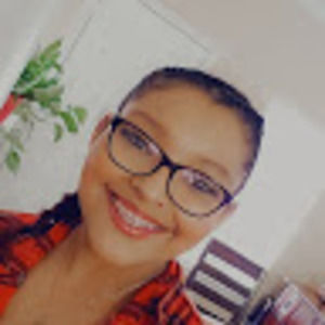 Meet your Posher, Ebonee